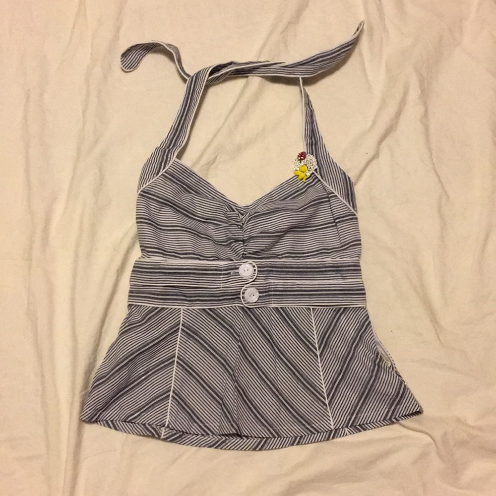 Cotton halter top with removable brooch